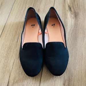 Black H&M loafers